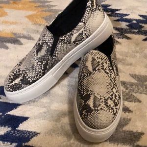 Snakeskin shoes
